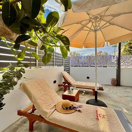 La Vie Est Belle Luxury With Jacuzzi 1 아파트 Pounda