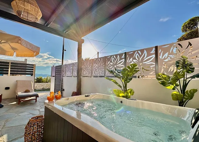 La Vie Est Belle Luxury With Jacuzzi 1 Appartamento *