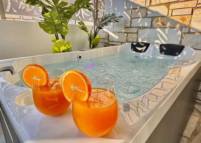 Appartamento La Vie Est Belle Luxury With Jacuzzi 1