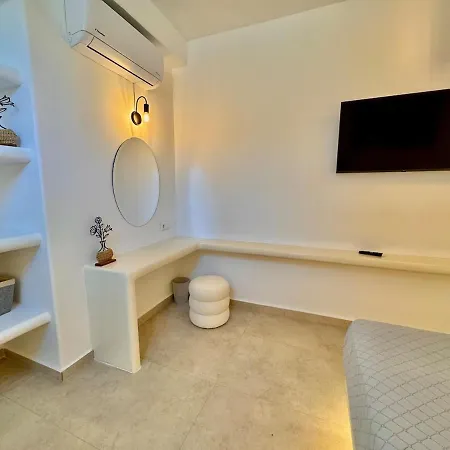 La Vie Est Belle Luxury With Jacuzzi 1 Apartment Pounda
