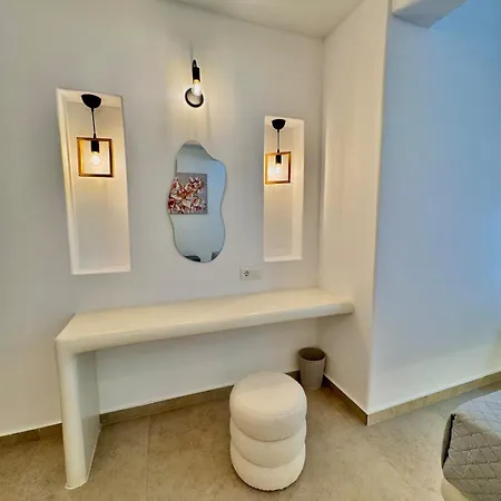 شقة La Vie Est Belle Luxury With Jacuzzi 1